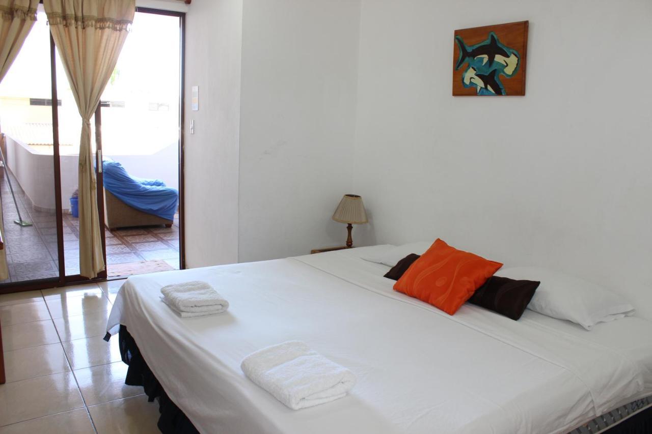 Galapagos Best Hostel Puerto Ayora  Bagian luar foto